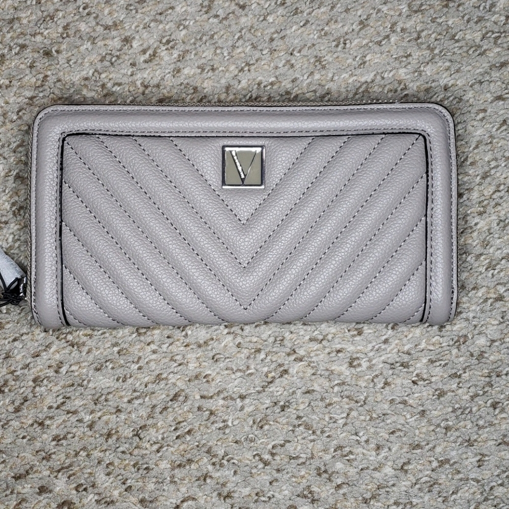VICTORIA'S SECRET WALLET- VELVET MUSK - Picture 2 of 7